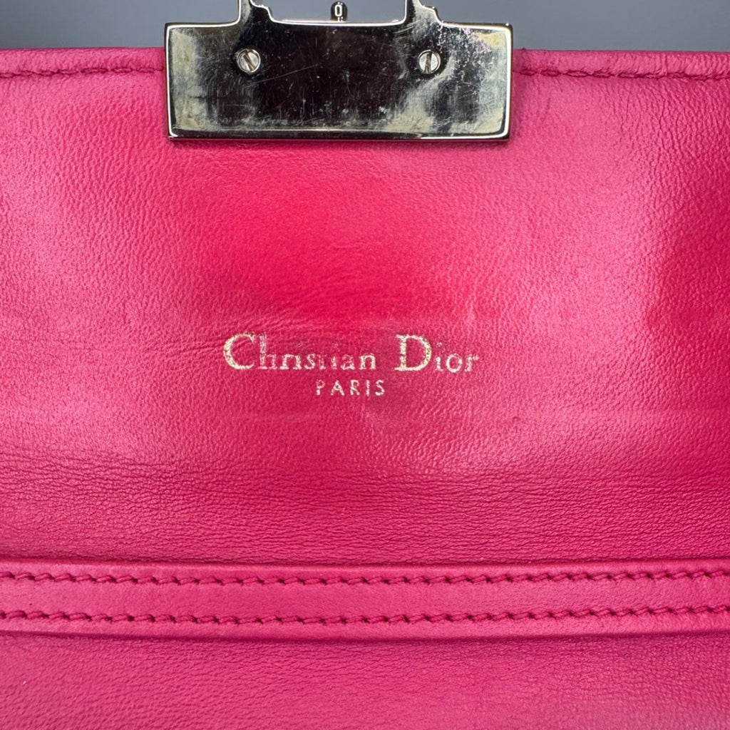 DIOR Cannage Wallet on Chain (WOC)
