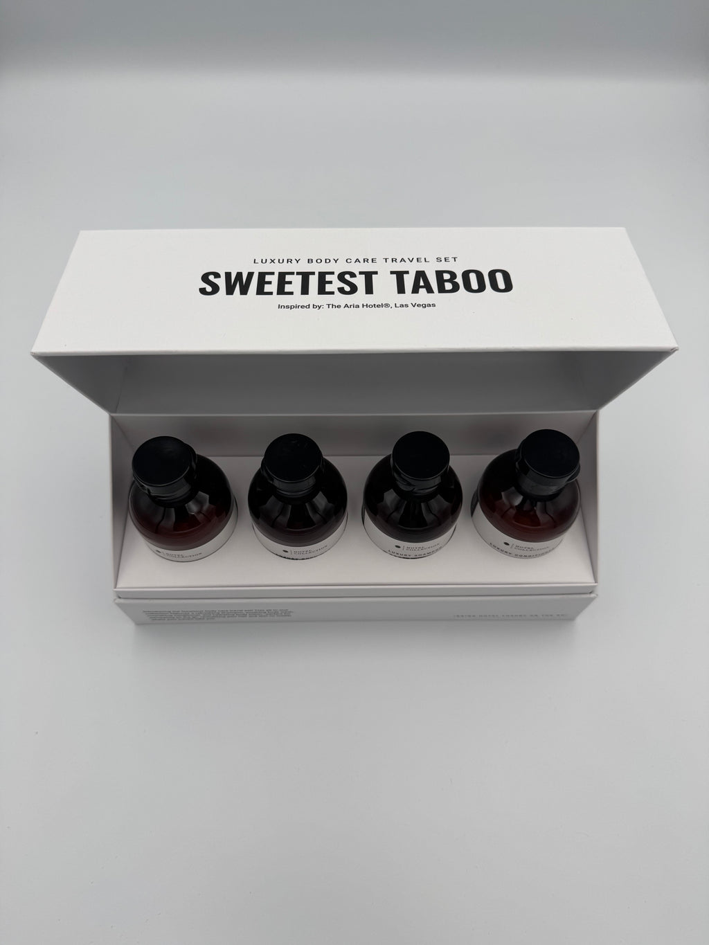 Hotel Collection Sweetest Taboo Luxury Body Care Travel Set

Inspired by: ARIA Resort & Casino®, Las Vegas