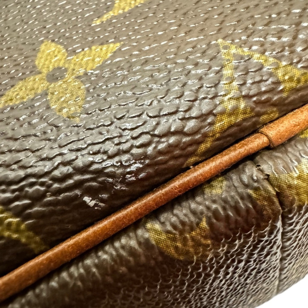 LOUIS VUITTON Marceau Messenger