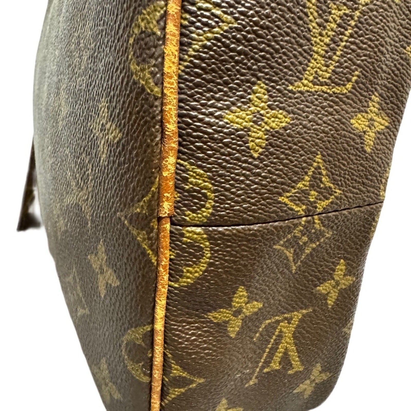 LOUIS VUITTON Marceau Messenger