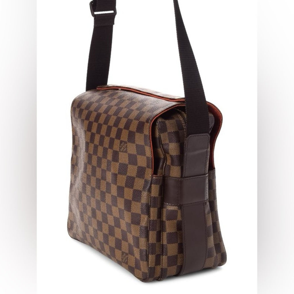 LOUIS VUITTON Naviglio Damier Messenger Crossbody
