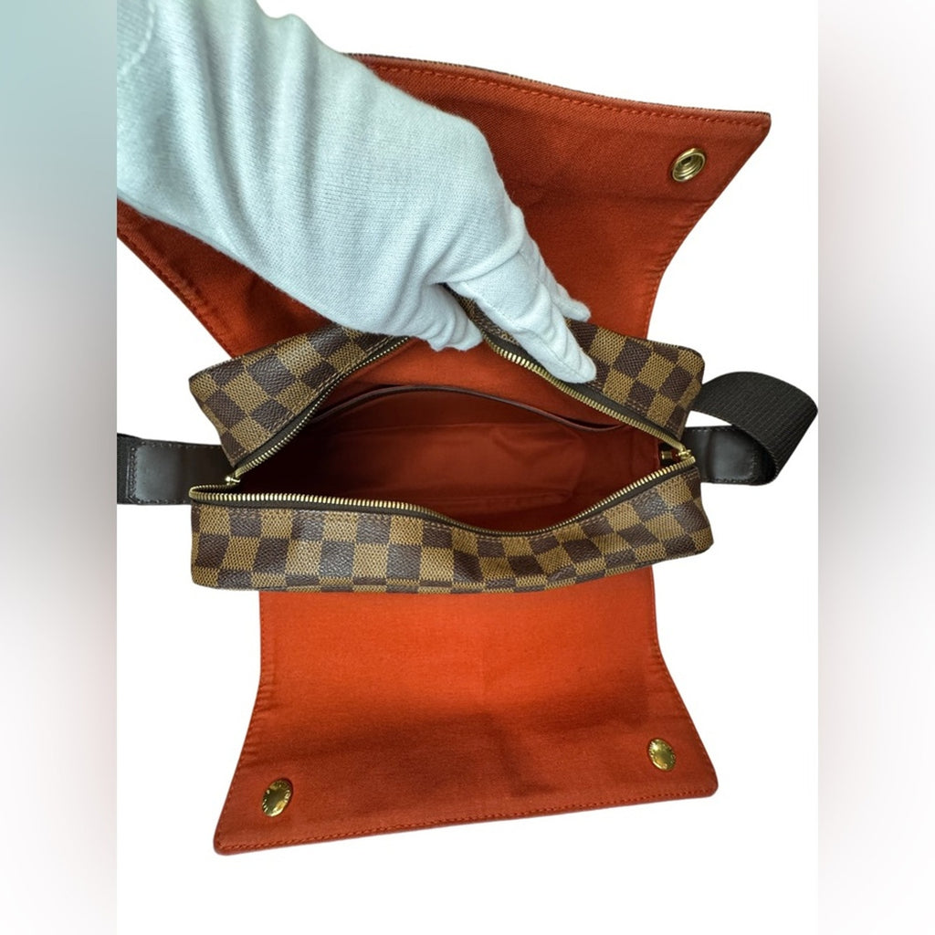 LOUIS VUITTON Naviglio Damier Messenger Crossbody