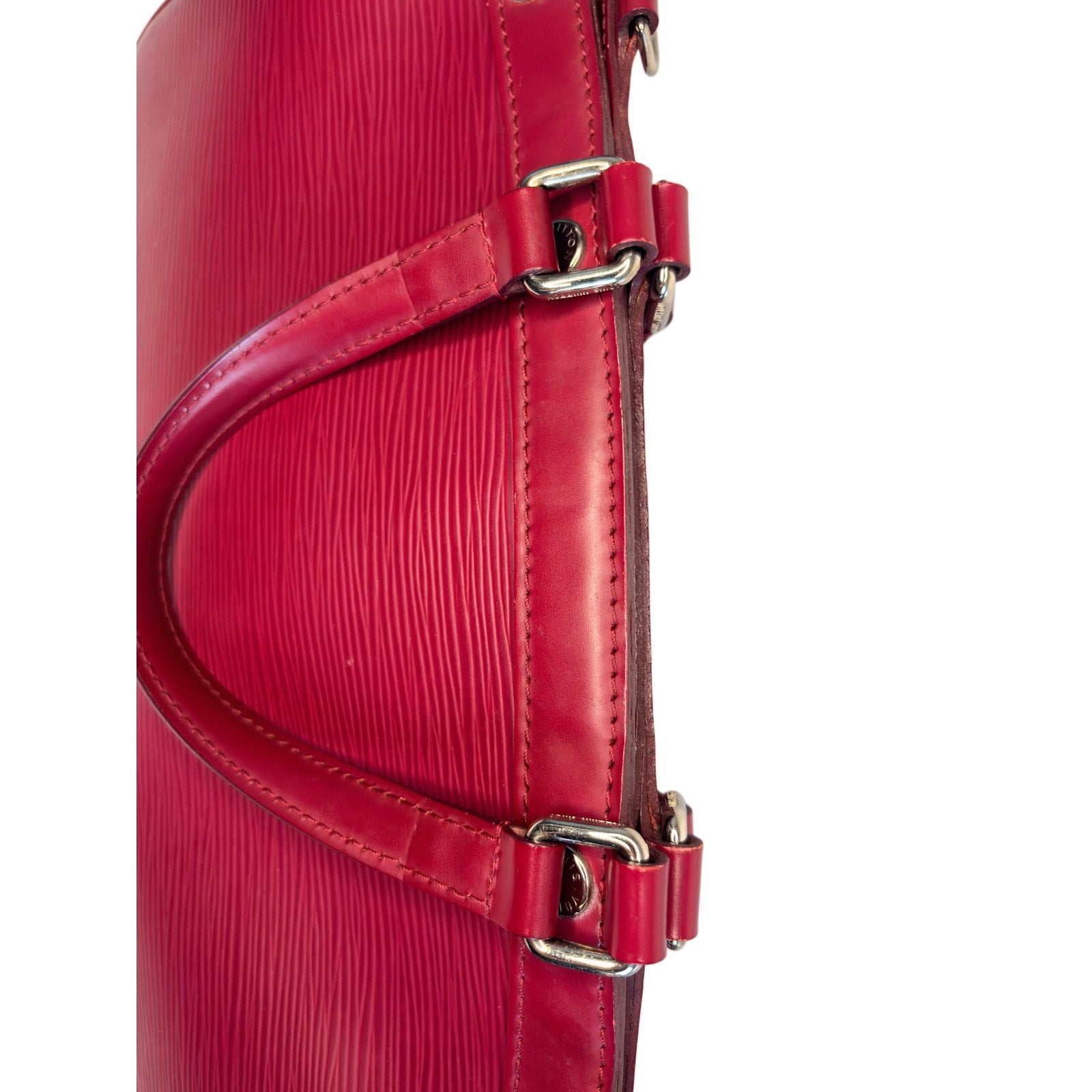 LOUIS VUITTON Epi Brea MM